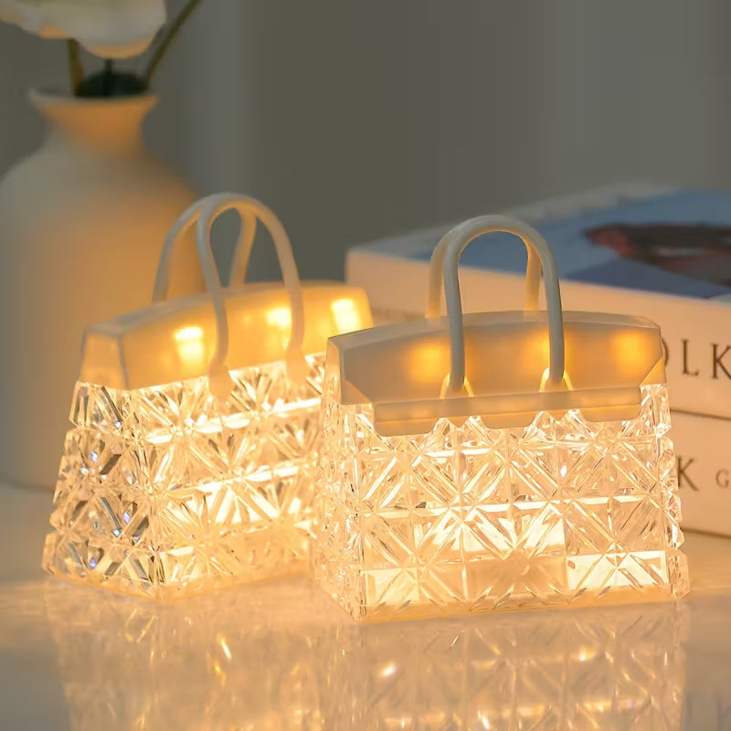 Lampă de masa LED