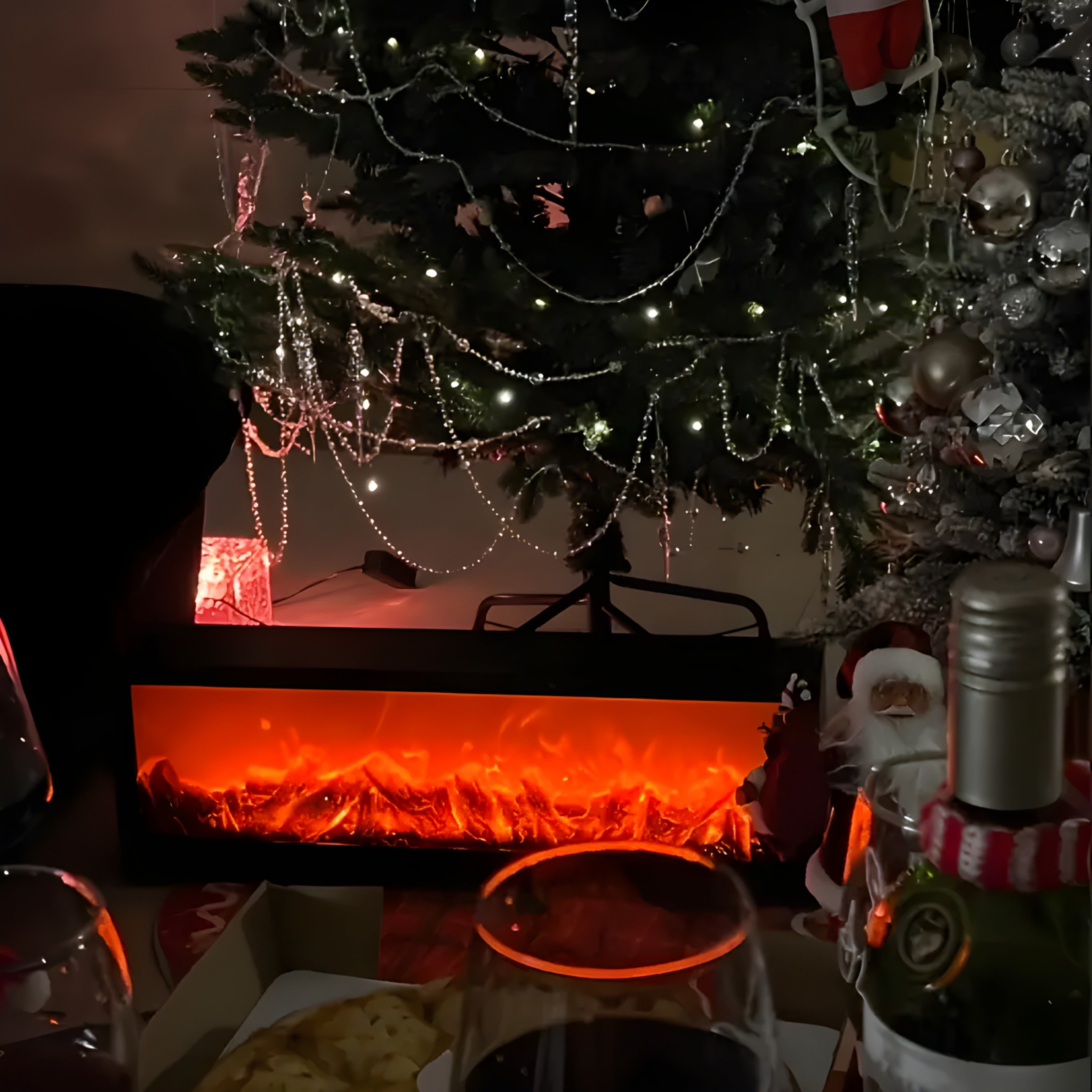 Semineu Cu Lumina Ambientala